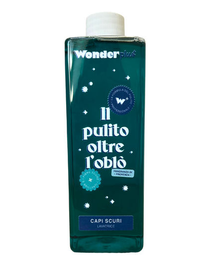 Il pulito oltre l'oblò capi scuri