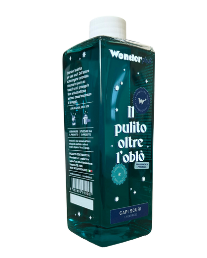 Il pulito oltre l'oblò capi scuri